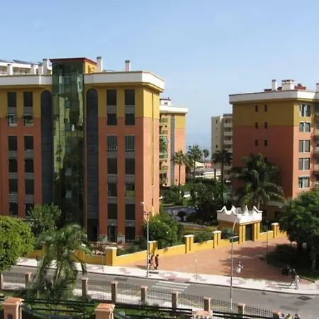 Apartamento Bajondillo Playa *