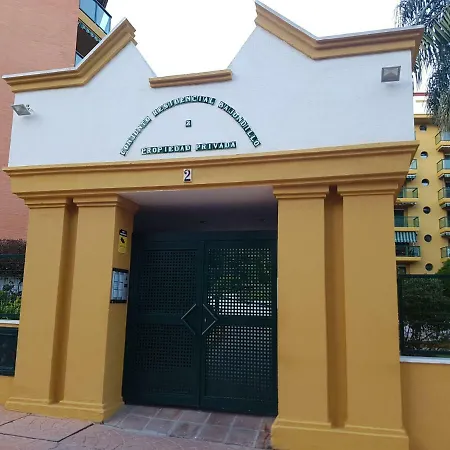 公寓 Apartamento Bajondillo Playa 托雷莫利诺斯